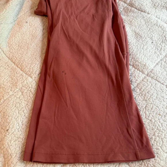 Lululemon Athletica Rose Yoga Leggings - Picture 4 of 6